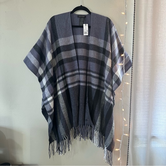 NWT Banana Republic Cashmere Blend Plaid Fringe Wrap One Size - Picture 2 of 8
